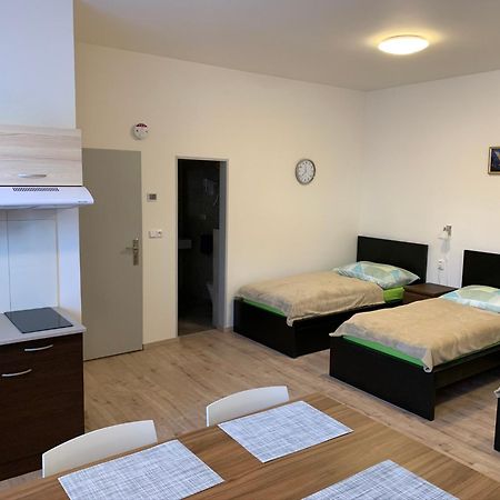 Apartements Studio 964 Libeznice Ngoại thất bức ảnh