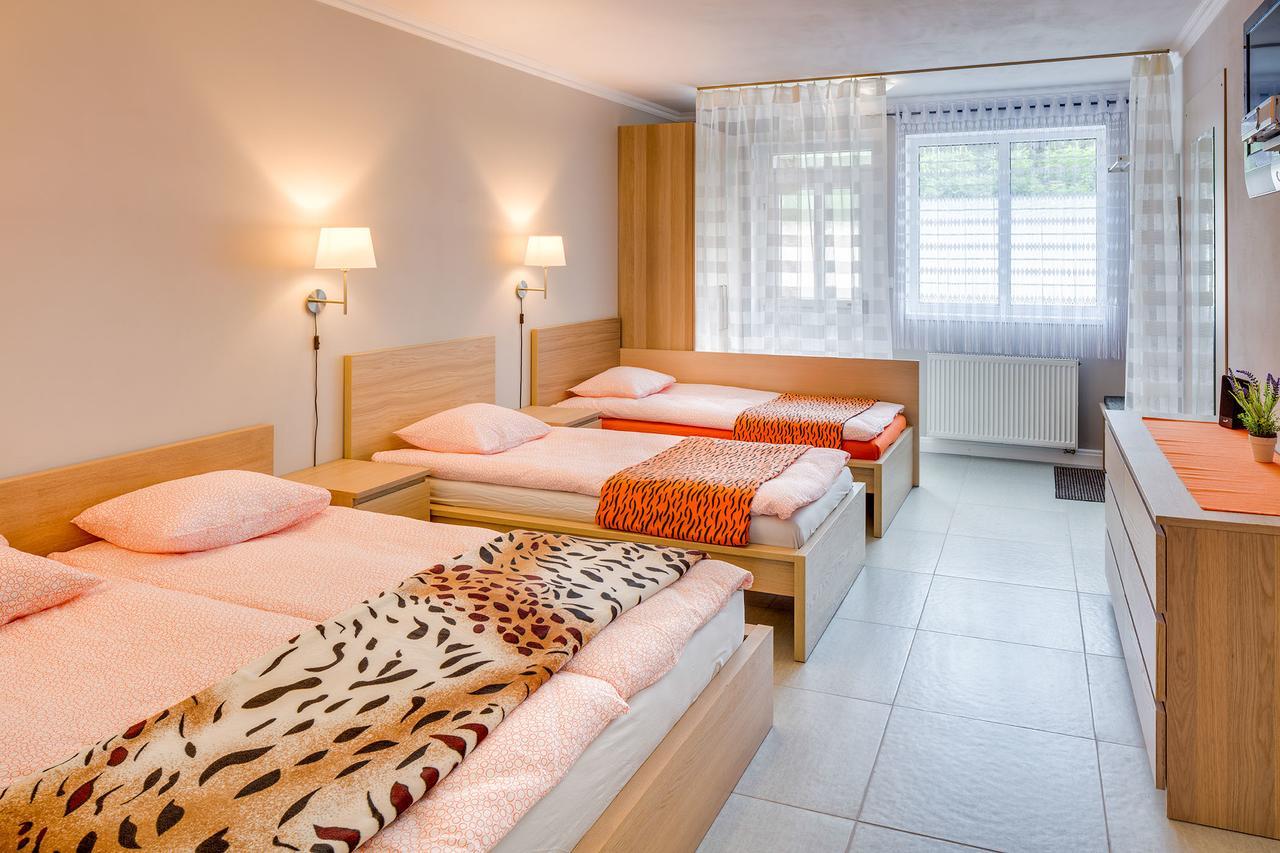 Apartements Studio 964 Libeznice Ngoại thất bức ảnh